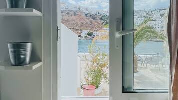 Deluxe Studio, 1 Bedroom, Kitchenette, Beach View | View from room