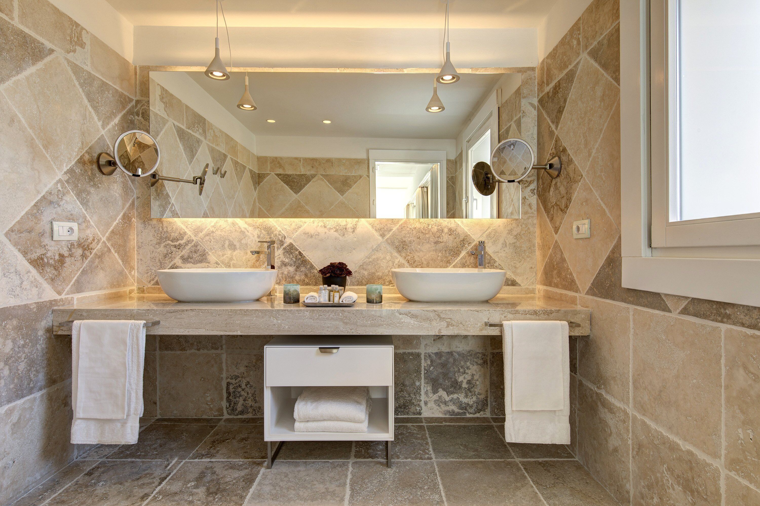 luxury villa, 4 bedrooms, private pool, sea view | bathroom | shower, free toiletries, hair dryer, slippers