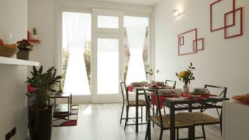 Full-sized fridge, microwave, espresso maker, coffee/tea maker