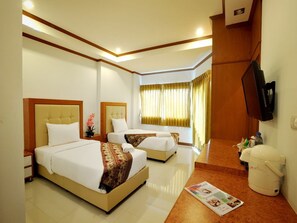 Deluxe Twin Room | Minibar, escritorio, wifi gratis y ropa de cama