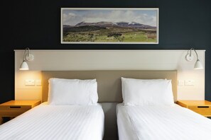 Superior Twin Room | Desk, iron/ironing board, bed sheets - The Highland Hotel by Compass Hospitality (Strathpeffer)