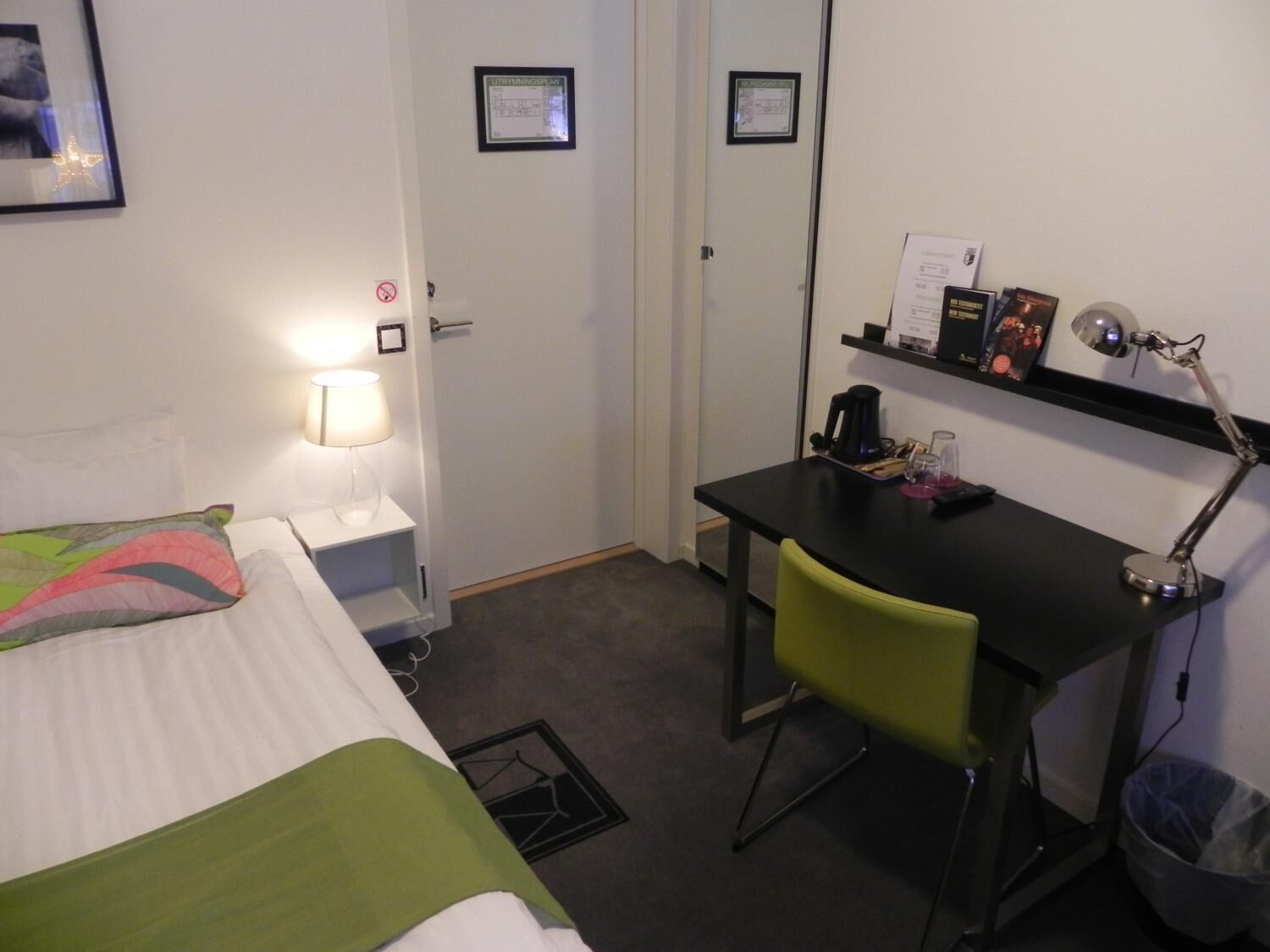 single room | soundproofing, free cots/infant beds, free wifi, bed sheets