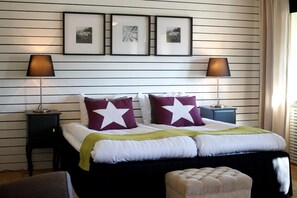 Soundproofing, free cots/infant beds, free WiFi, bed sheets - Hotell Tinget (Sala)