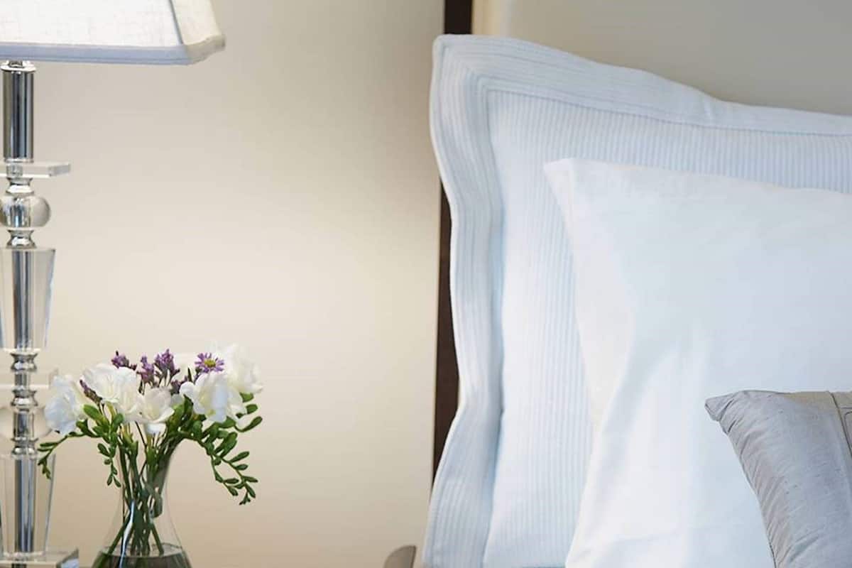 Soundproofing, free cots/infant beds, free WiFi, bed sheets