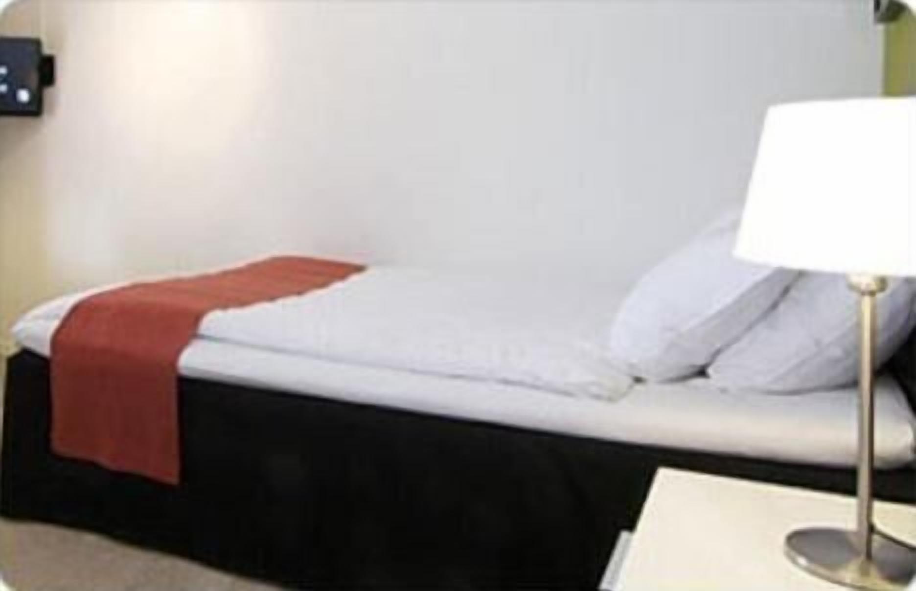 soundproofing, free cots/infant beds, free wifi, bed sheets