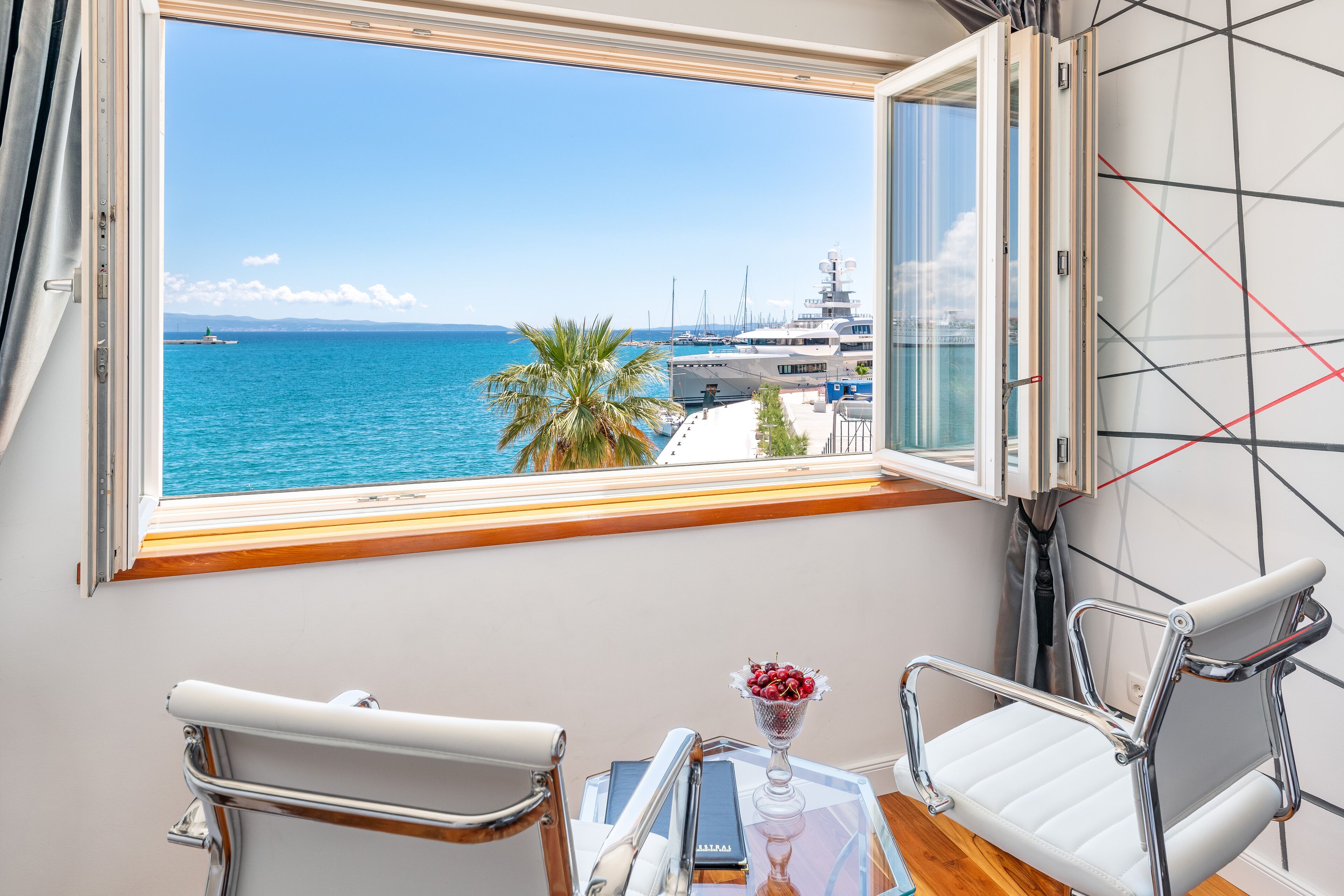 Luxury With Sea View | Vue sur l’eau