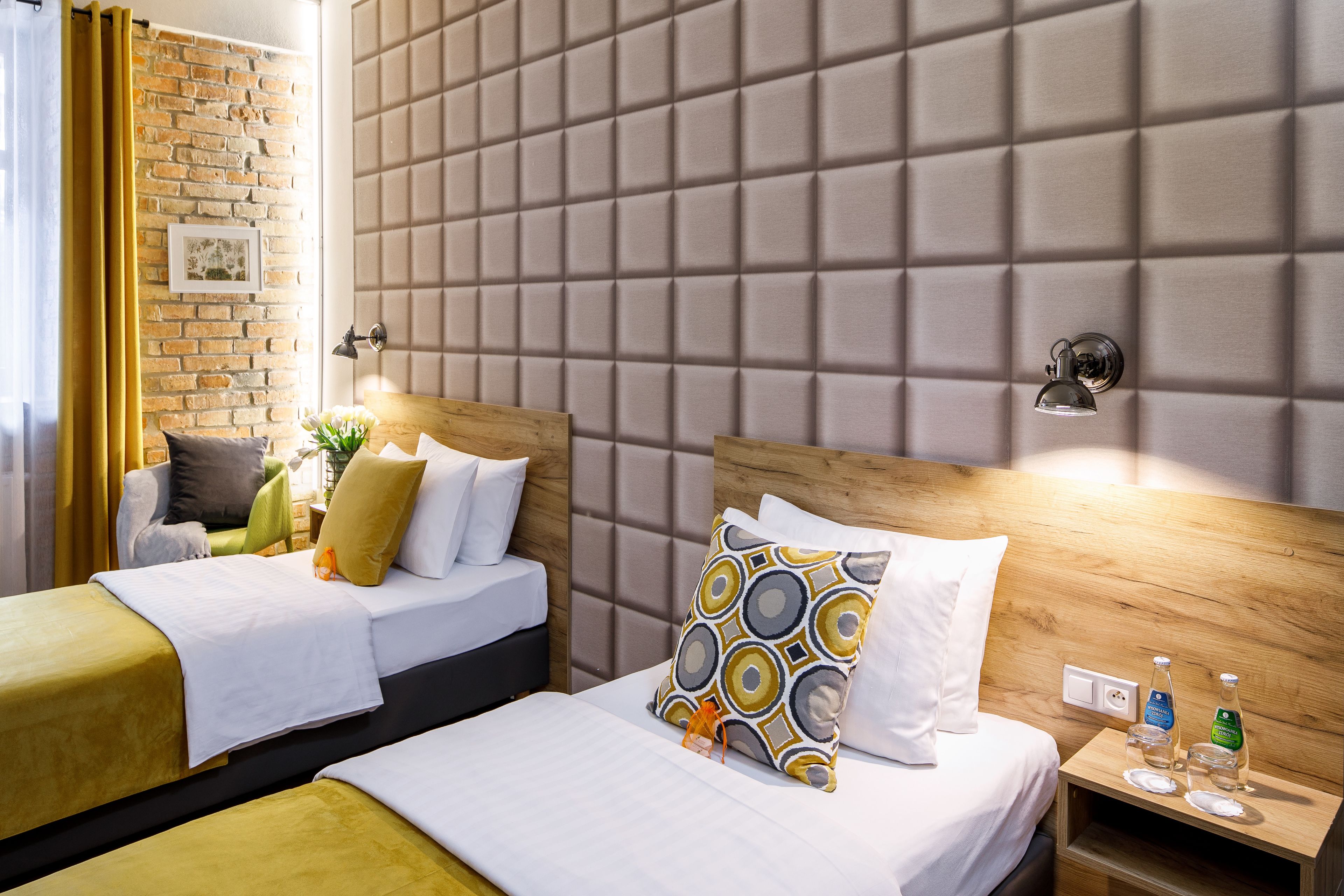 twin room, 2 single beds | desk, iron/ironing board, free wifi, bed sheets