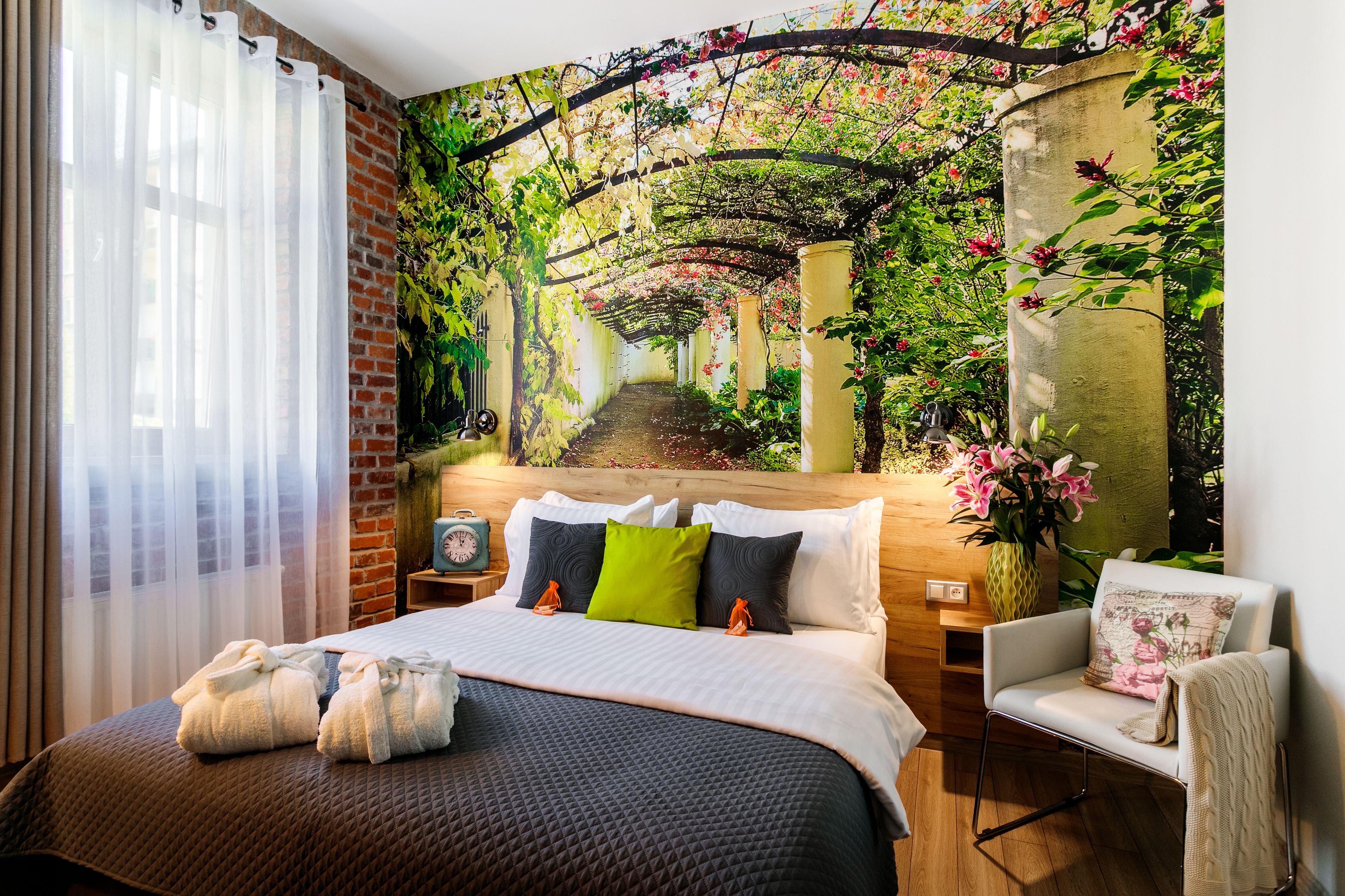 deluxe double room, garden view | desk, iron/ironing board, free wifi, bed sheets