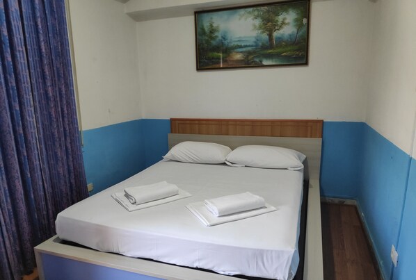 WiFi (無料)、車椅子でアクセスできる設備