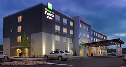 Holiday Inn Express & Suites Altoona by IHG