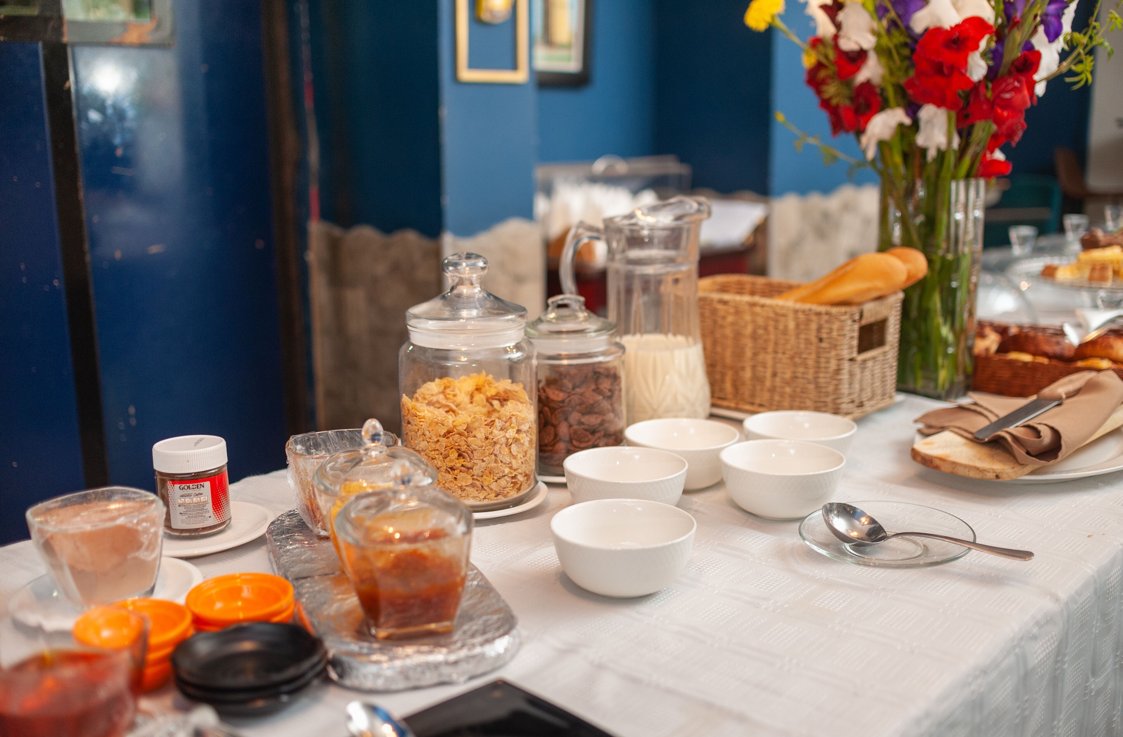 Café da manhã com buffet todos os dias (MGA 28000 por pessoa) 