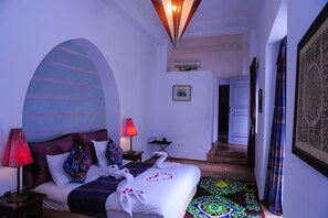 Standard Suite | Iron/ironing board, rollaway beds, free WiFi - Riad El Kenz (Marrakech)