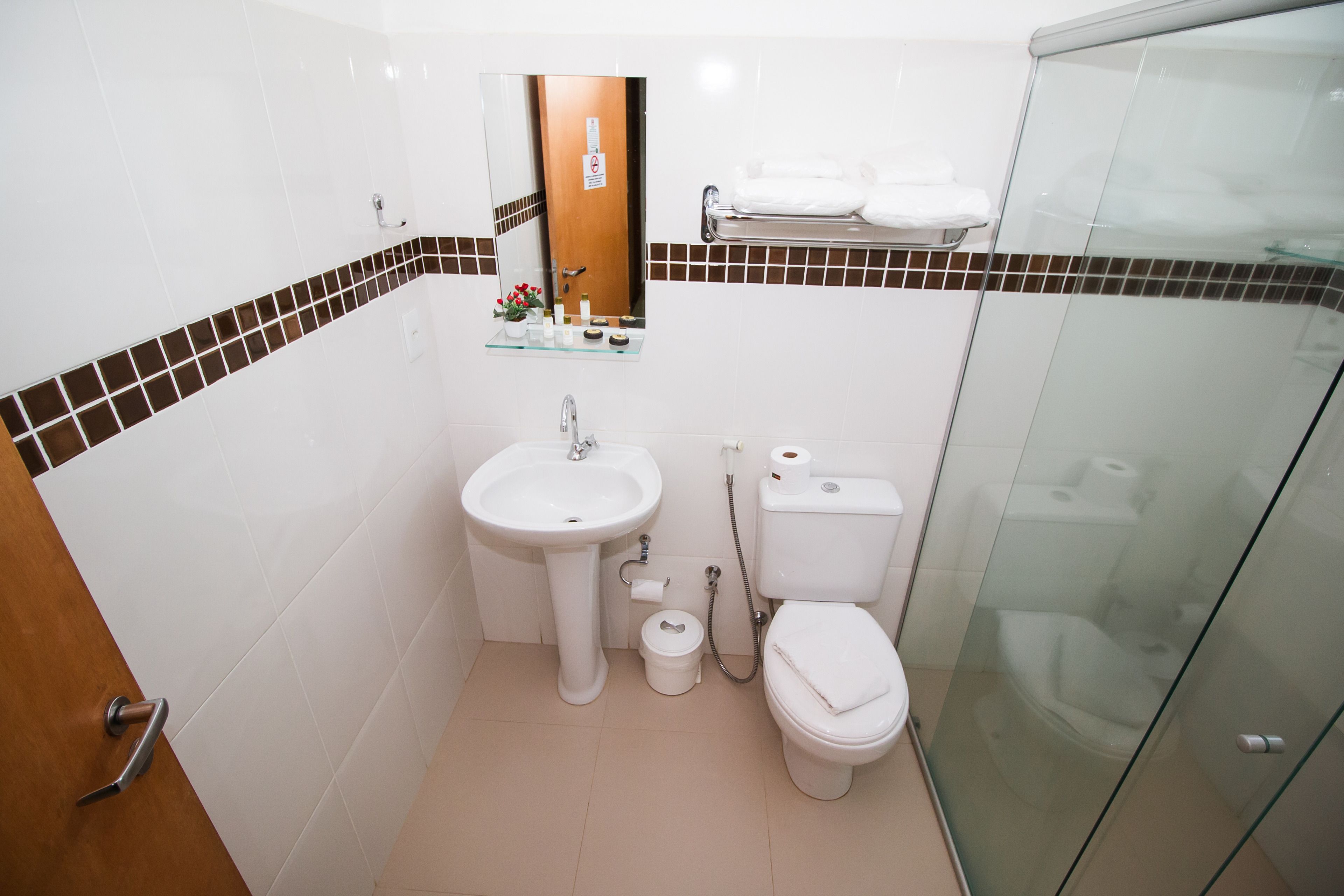 shower, free toiletries, towels