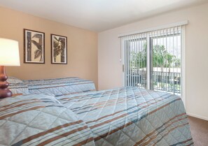 1 dormitorio, tabla de planchar con plancha, wifi y ropa de cama