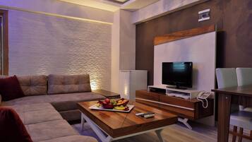 Minibar, caja de seguridad en la habitación y despertador