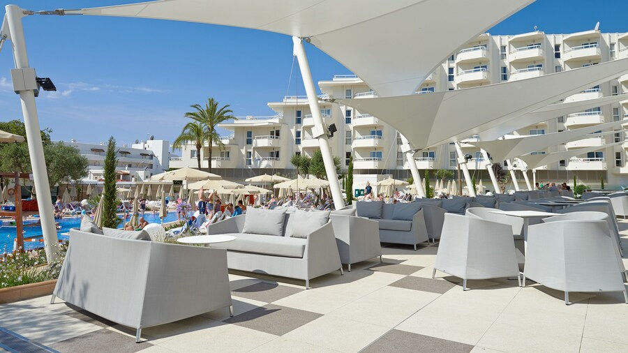 Hipotels Coma Gran Aparthotel