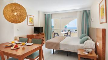 Batterie de cuisine, vaisselle et ustensiles