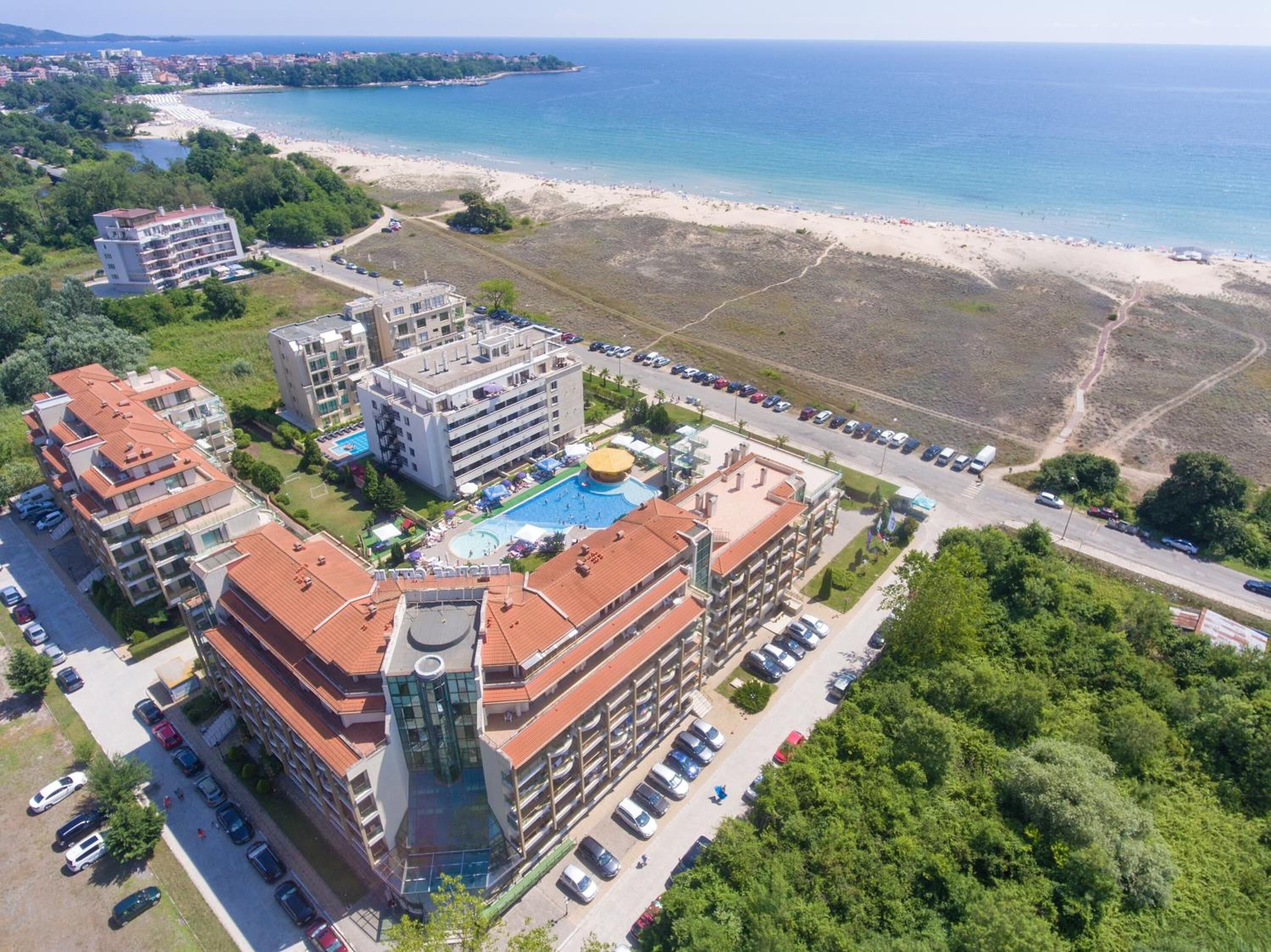 المنشأة من الخارج