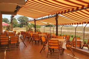 Outdoor dining - Prestige City 2 (Primorsko)