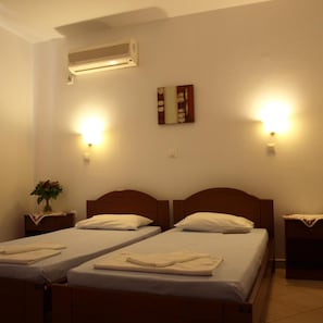 Room - Golden Sun (Karpathos)