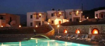 Golden Sun Apartments