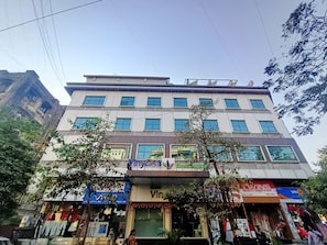 Exterior - Hotel Vinyasa (Thane)