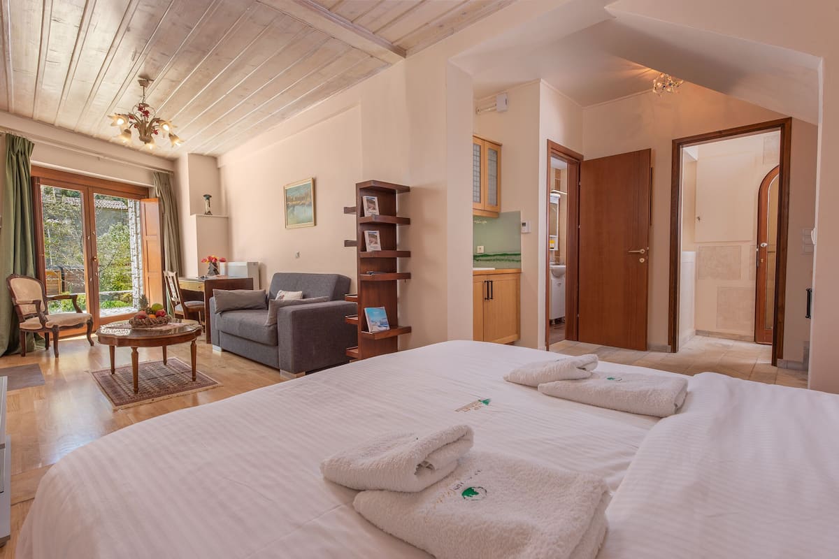 Chalet Junior (Athina) | Una cassaforte in camera, insonorizzazione, ferro/asse da stiro