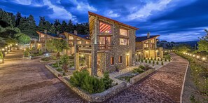 Front of property - ViP Chalet 4 seasons (Delphi)