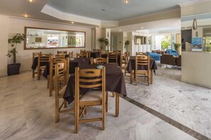 Dining - Sunshine (Zakynthos)