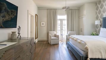 Premier Double Queen | Frette Italian sheets, premium bedding, down comforters, in-room safe
