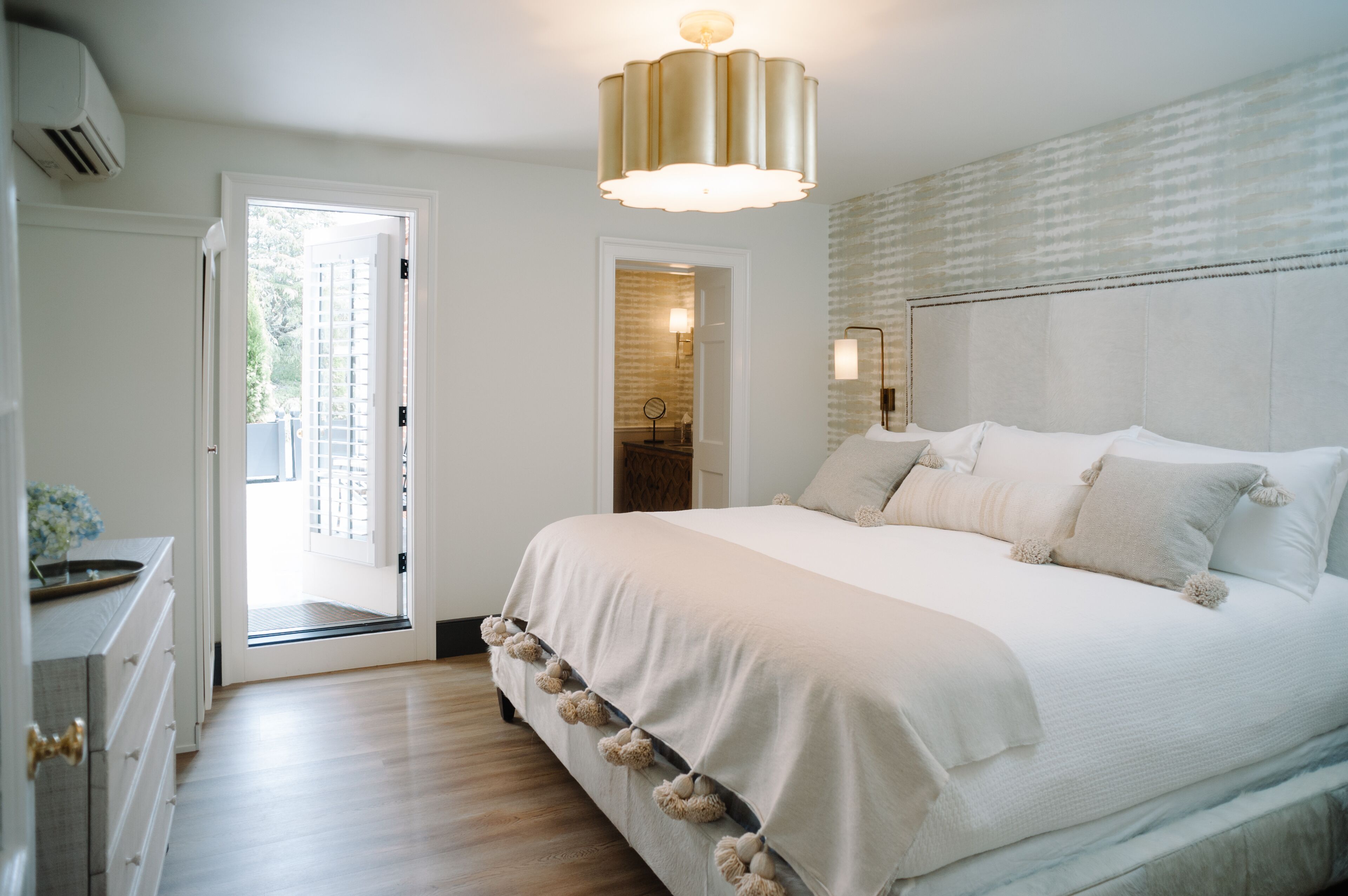 普通開放式套房 | 義大利 Frette 床單、高級寢具、羽絨被、客房內保險箱