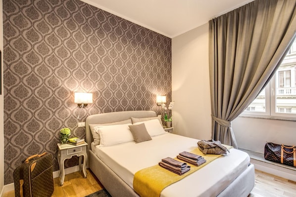 Minibar, in-room safe, desk, soundproofing