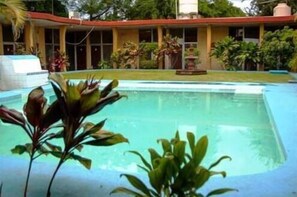 Outdoor pool - Hotel del Valle (El Naranjo)