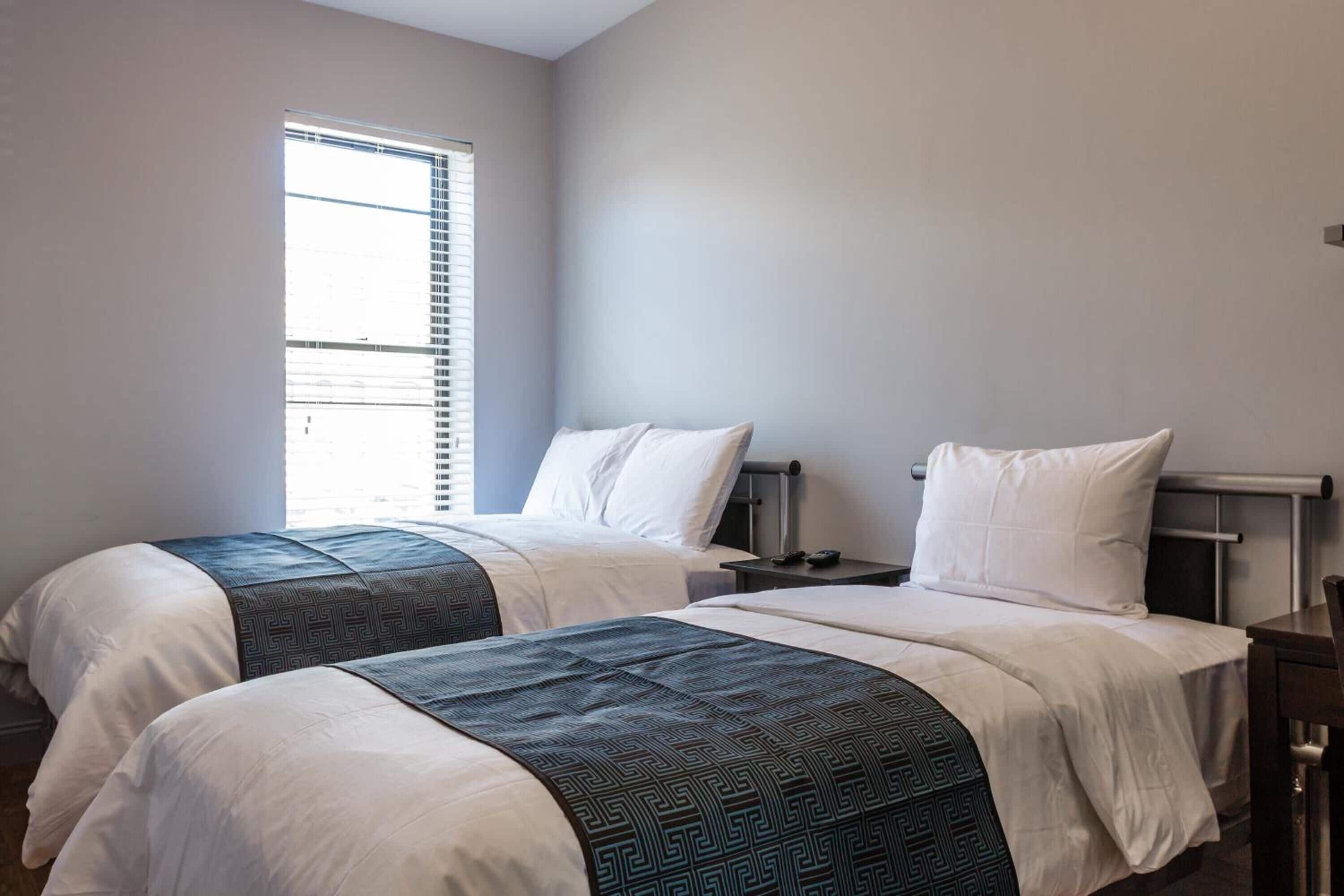 Coffres-forts dans les chambres, bureau