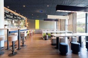 Daily buffet breakfast for a fee - ibis budget Bern Expo (Bern)