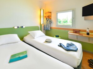 1 slaapkamer, een bureau, geluiddichte muren, gratis wifi