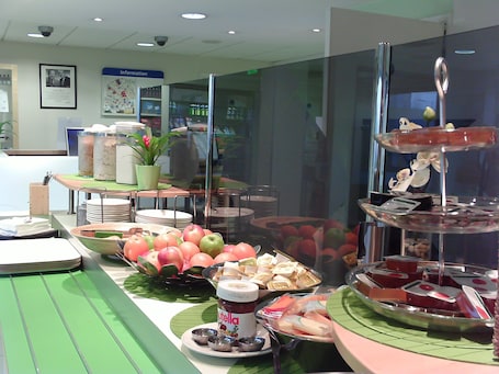 Desayuno continental incluido todos los días
