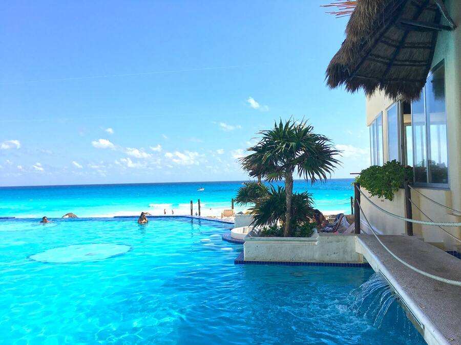 2 outdoor pools, pool umbrellas, sun loungers