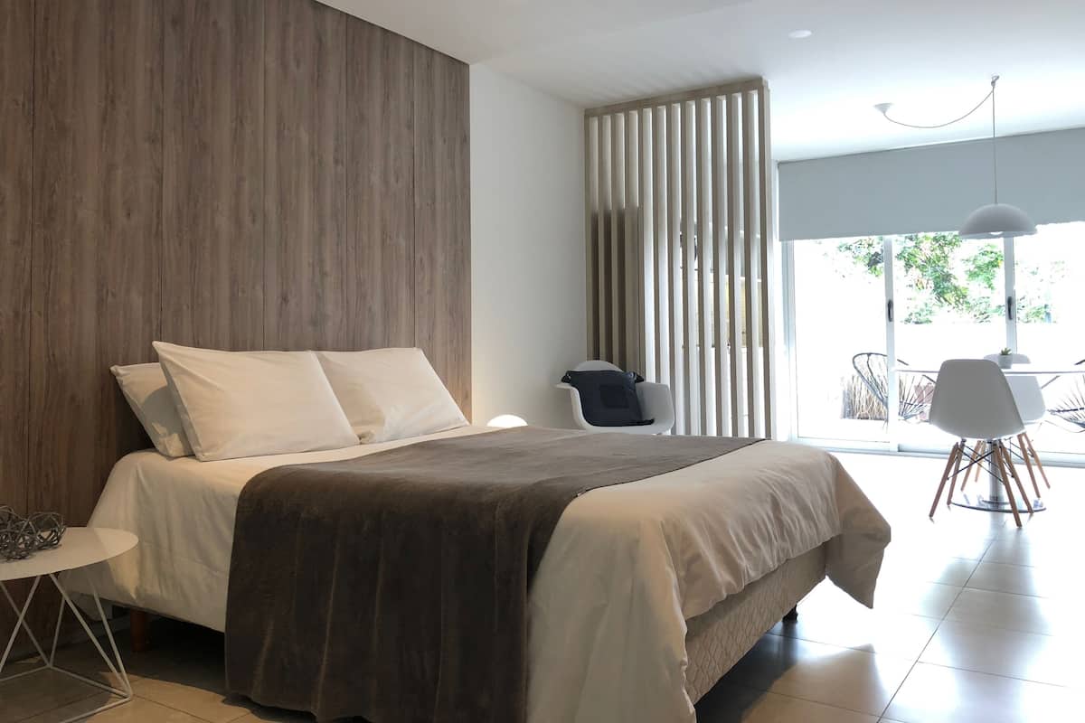 1 habitación y ropa de cama de alta calidad