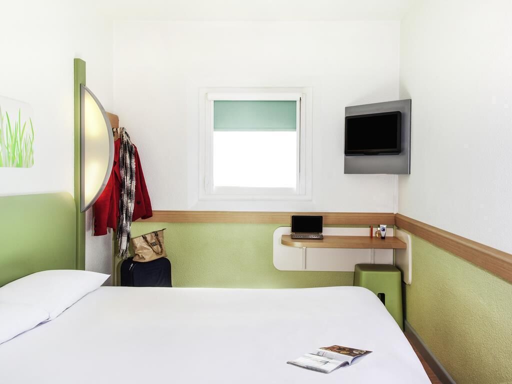 Habitación doble, 1 cama matrimonial | Escritorio, wifi gratis y ropa de cama 