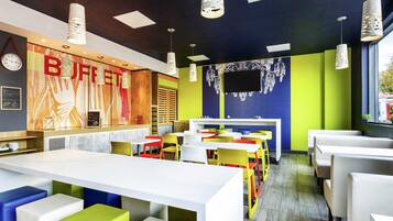 Daily continental breakfast (GBP 8.5 per person)