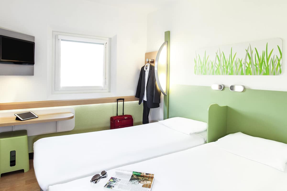 Bureau, Wi-Fi gratuit, draps fournis