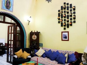 TV - Casa Zalaoui Hostel (Guadalajara)