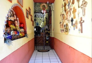 Hallway - Casa Zalaoui Hostel (Guadalajara)