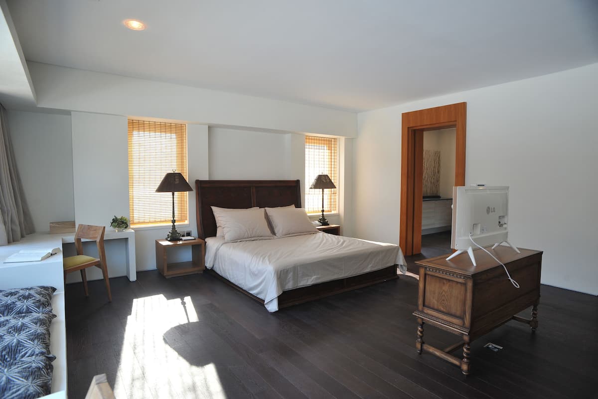 Zimmer (A Type, Master Suite)