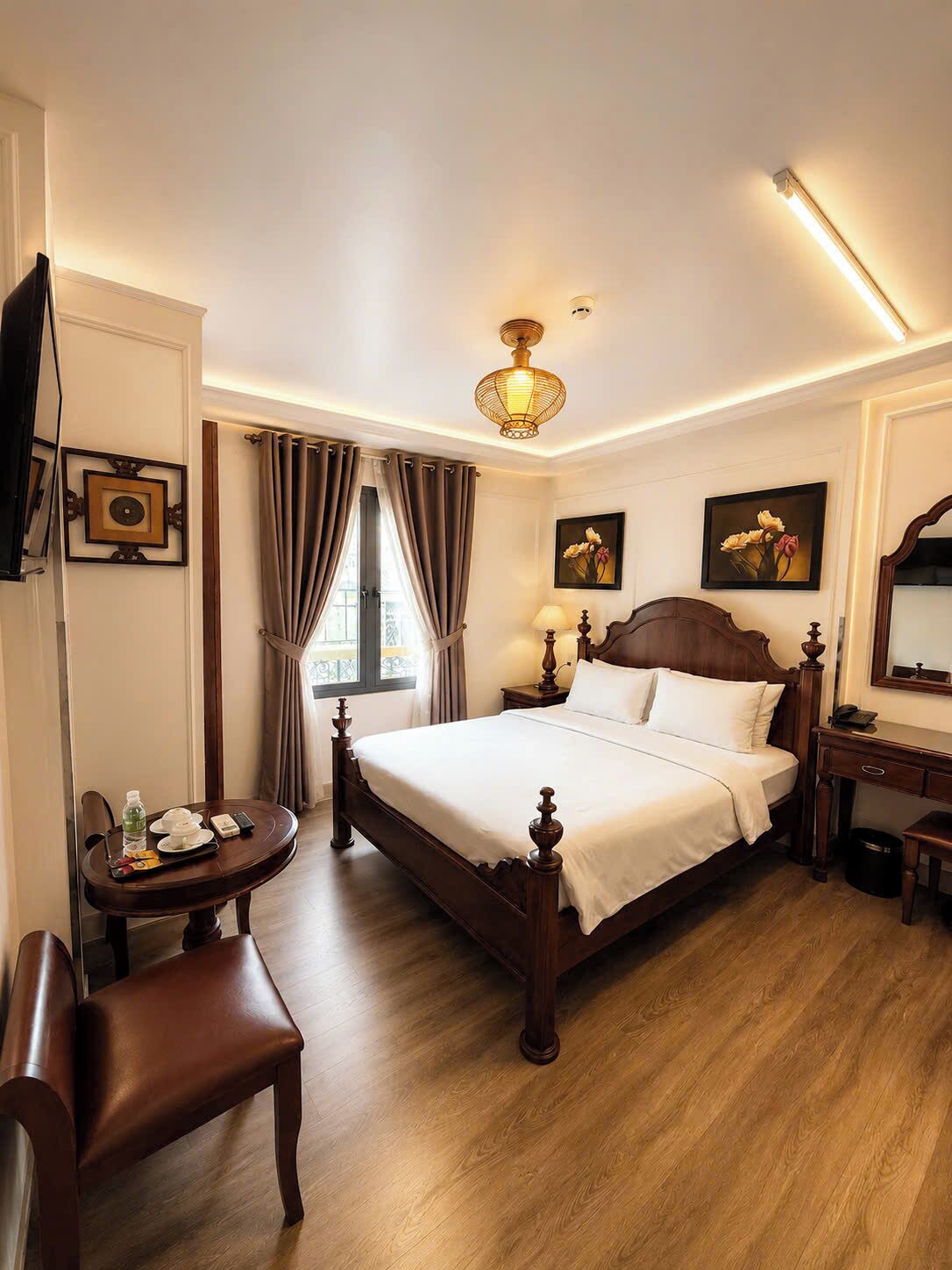 Habitación Deluxe doble, vistas a la ciudad | Ropa de cama de alta calidad, colchones viscoelásticos, minibar