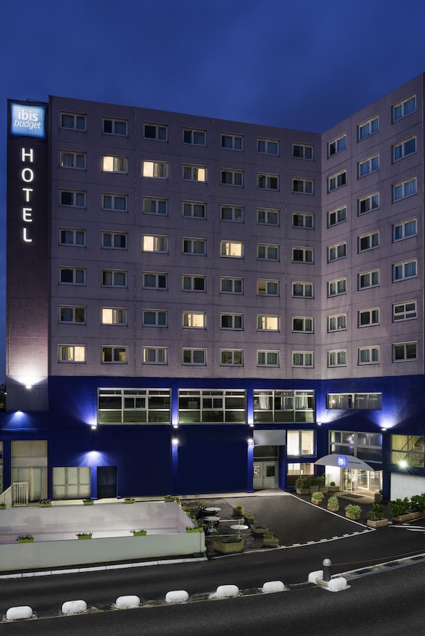 Front of property – evening/night