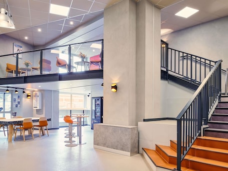 Varie. ibis budget Paris Aubervilliers