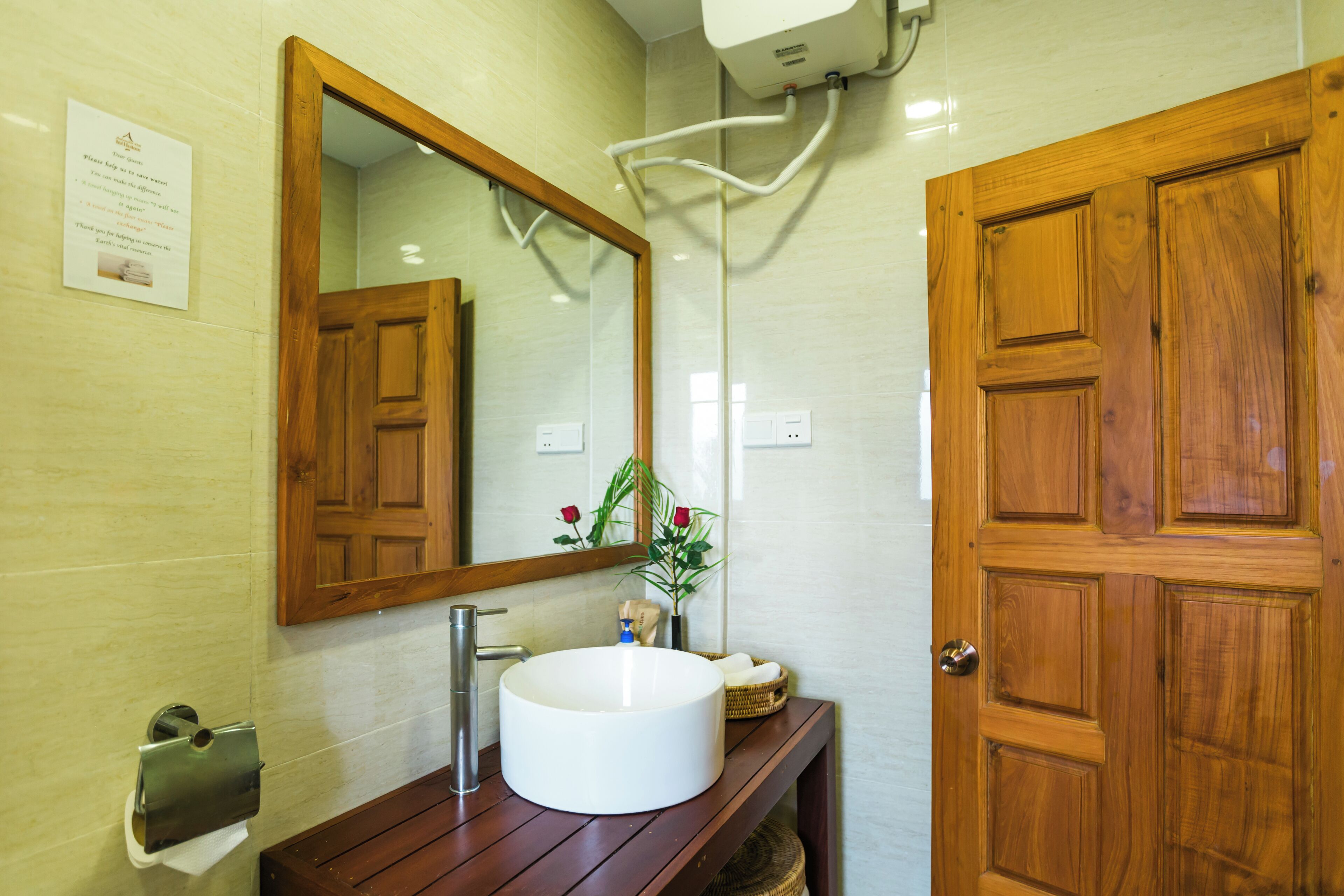 shower, free toiletries, hair dryer, slippers