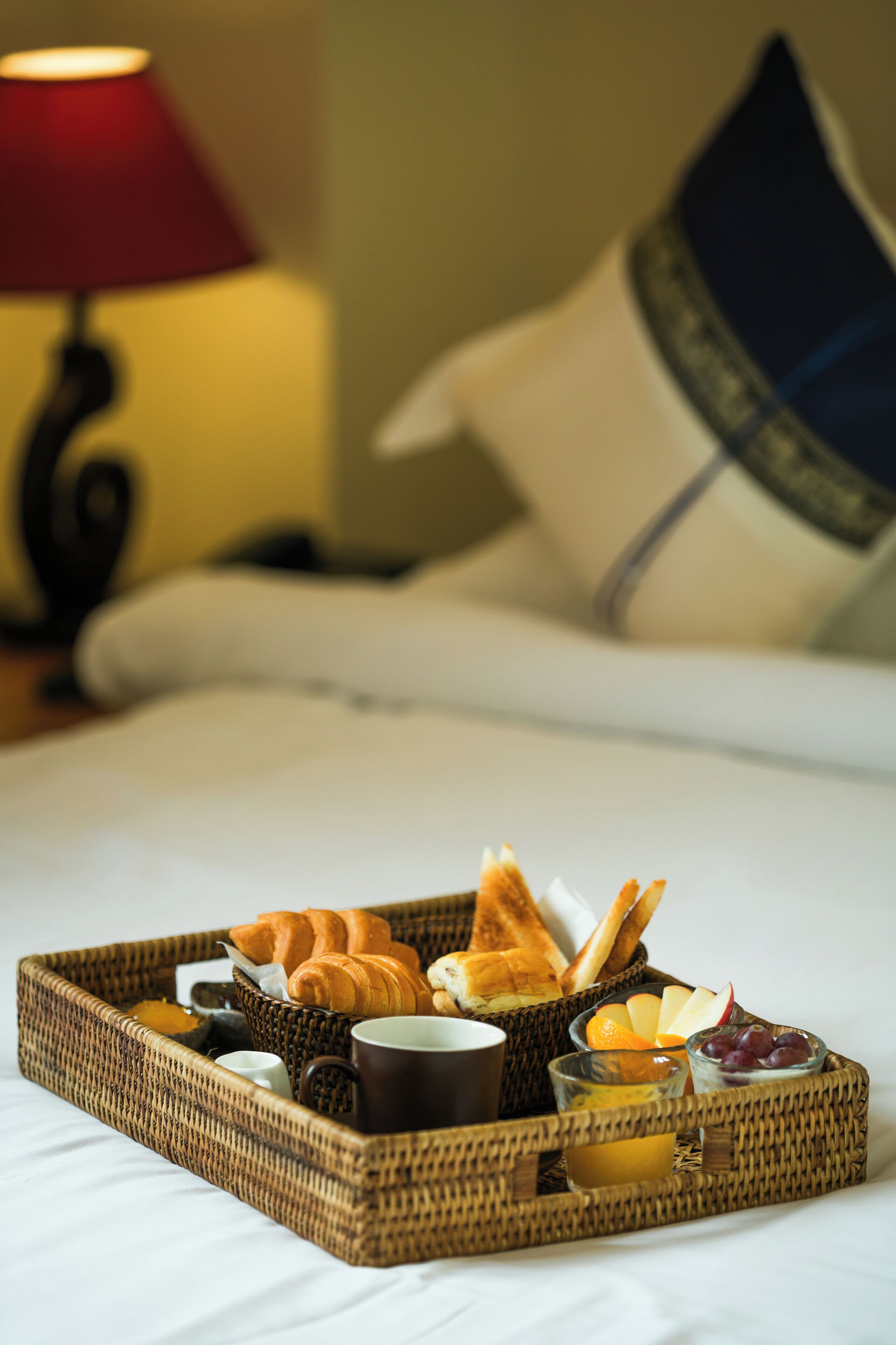 daily continental breakfast (usd 5.00 per person)